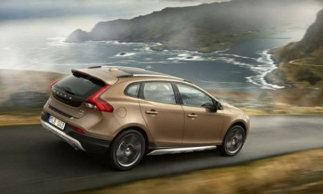 volvo v40 cross country